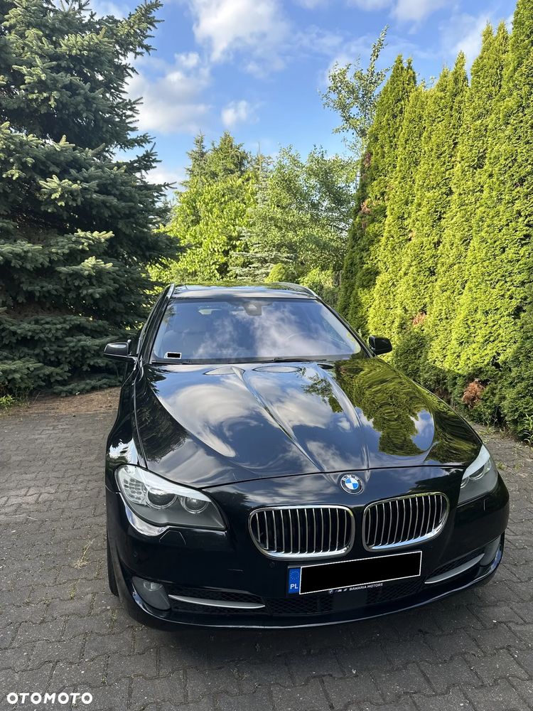 BMW Seria 5 525d xDrive Sport-Aut - 3