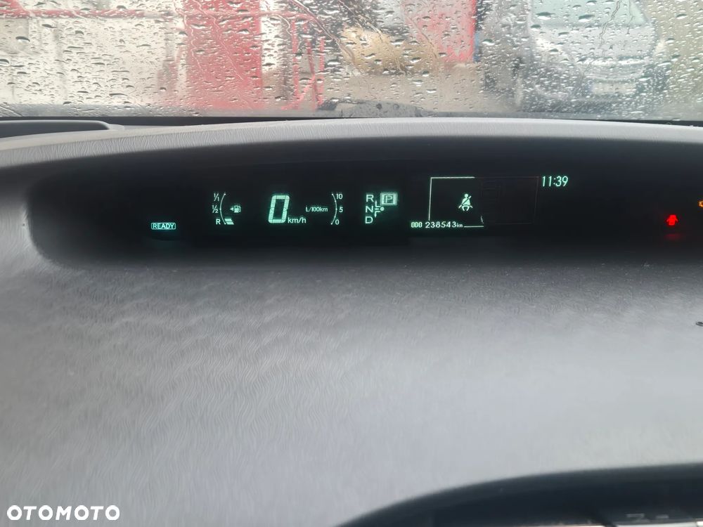 Toyota Prius - 5