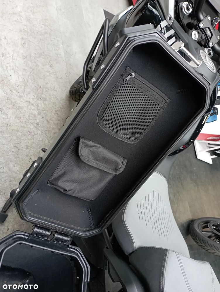 QJMOTOR SRT 600SX - 21