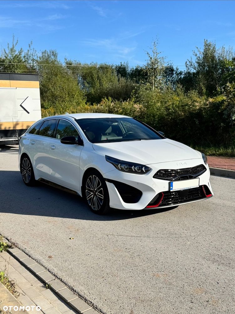 Kia ProCeed 1.6 T-GDI GT DCT - 3