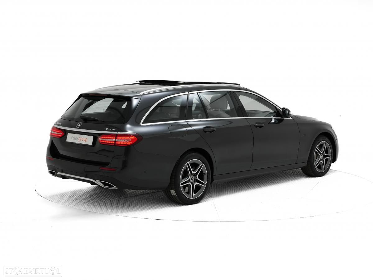 Mercedes-Benz E 300 de AMG Line 4Matic - 3