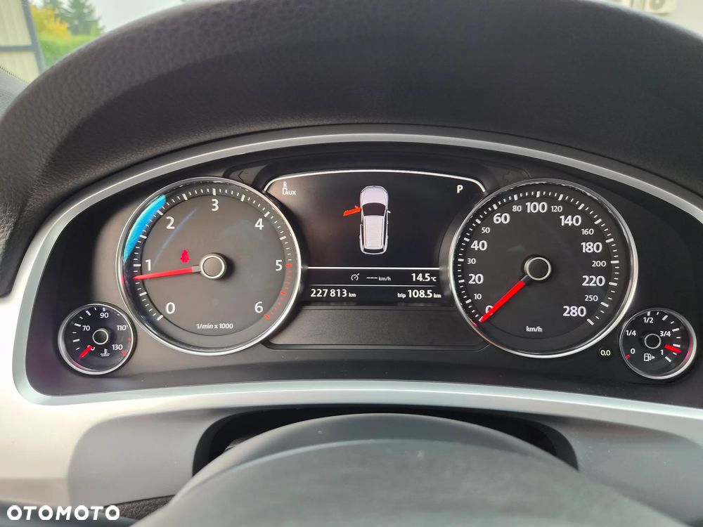 Volkswagen Touareg 3.0 V6 TDI Blue Motion DPF Automatik Exclusive - 25