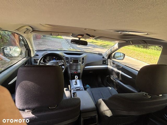 Subaru Legacy 2013 photo 4