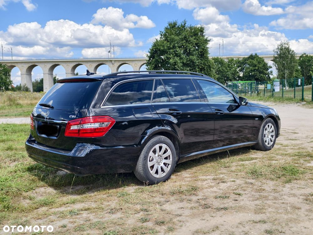 Mercedes-Benz Klasa E 220 CDI DPF BlueEFFICIENCY 7G-TRONIC Elegance - 7