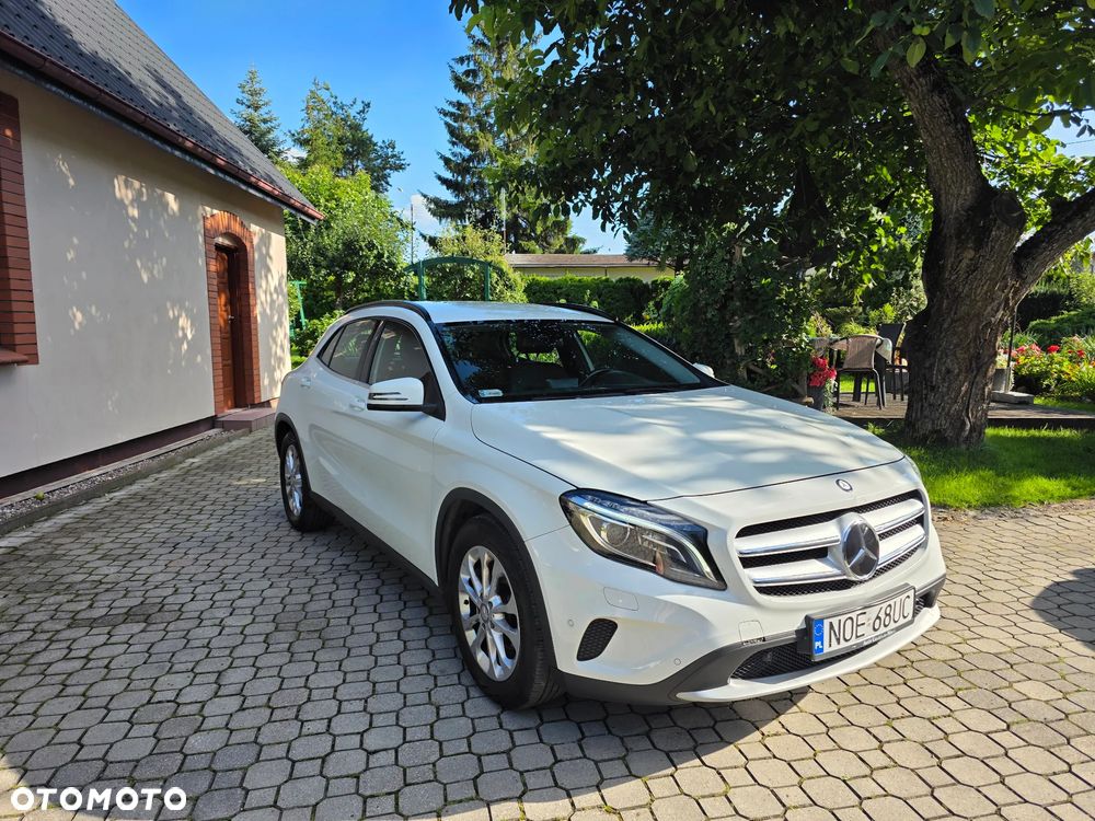 Mercedes-Benz GLA - 31