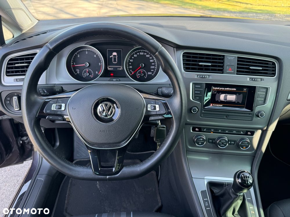 Volkswagen Golf 1.6 TDI BlueMotion Technology Lounge - 30