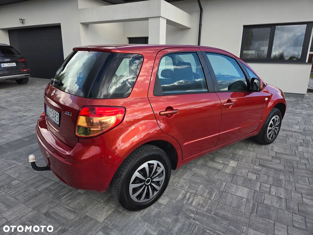Suzuki SX4 1.9 DDiS DPF Streetline 4x2 Club - 9