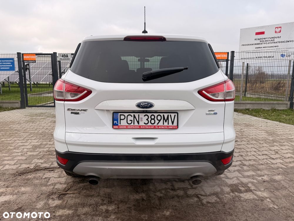 Ford Escape 1.6 EcoBoost AWD SE - 9