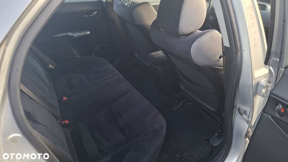 Honda Civic 1.4 Base - 9