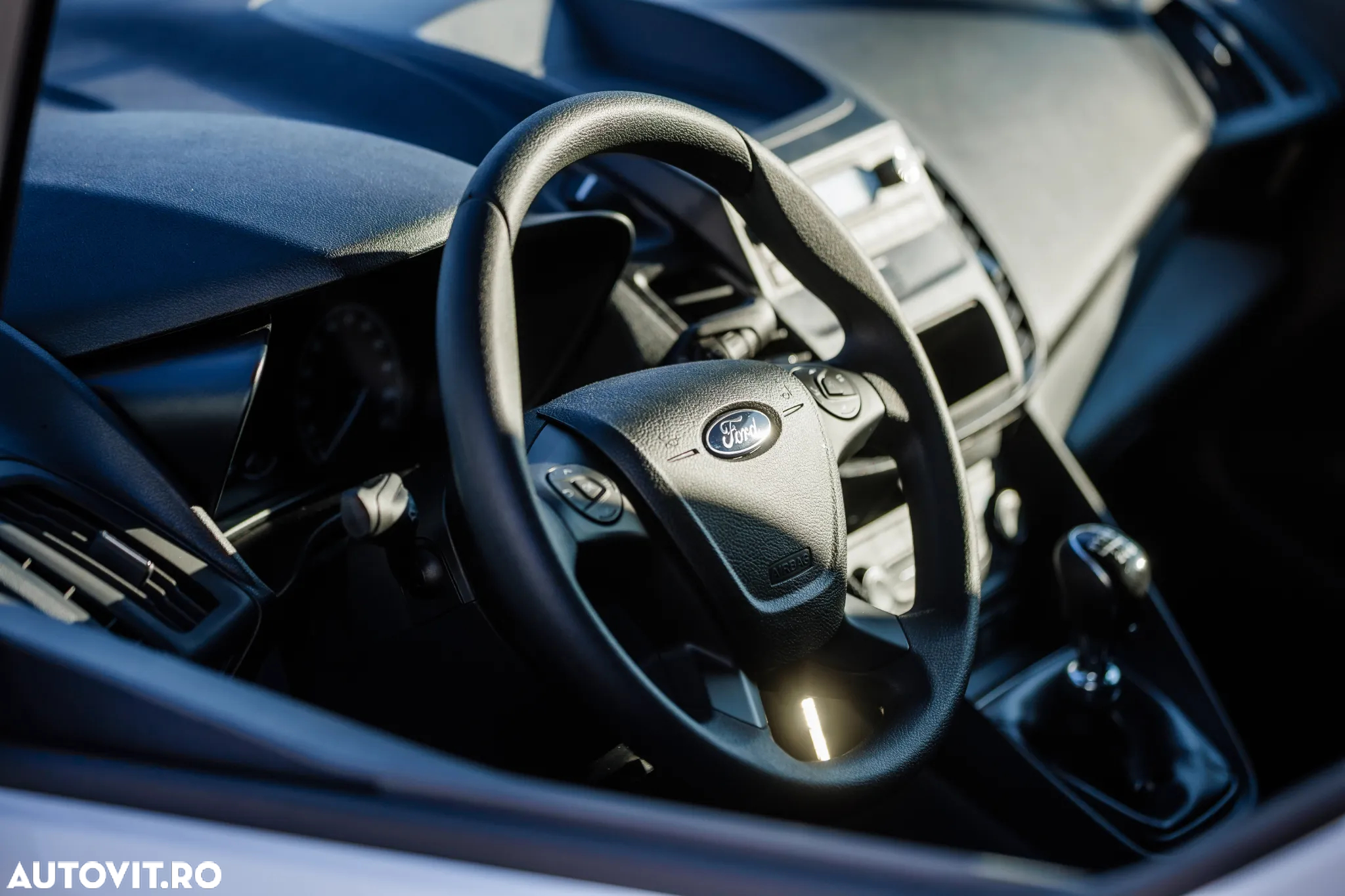 Ford Transit Connect - 10