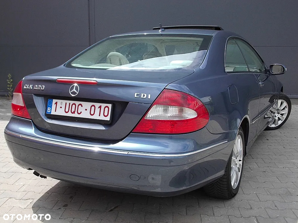Mercedes-Benz CLK Coupe 220 CDI Automatik Elegance - 11