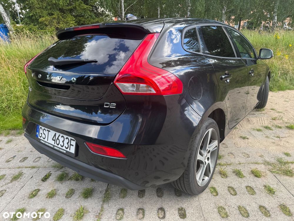 Volvo V40 D2 Drive-E R-Design Momentum - 8