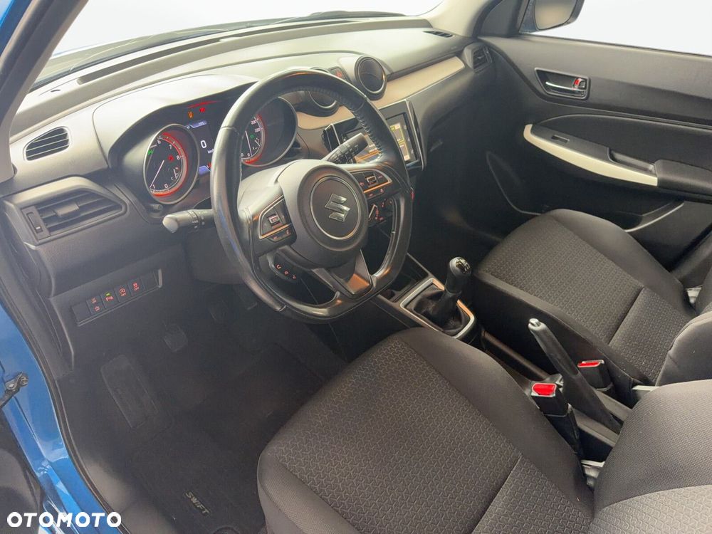 Suzuki Swift - 10