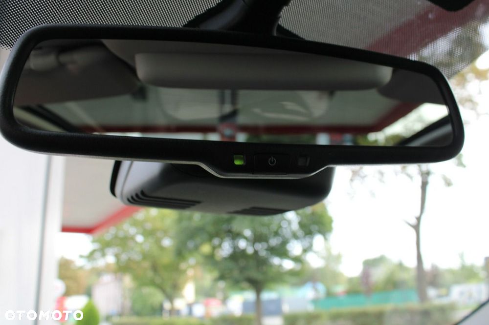 Nissan Qashqai 1.6 DIG-T N-Connecta - 27