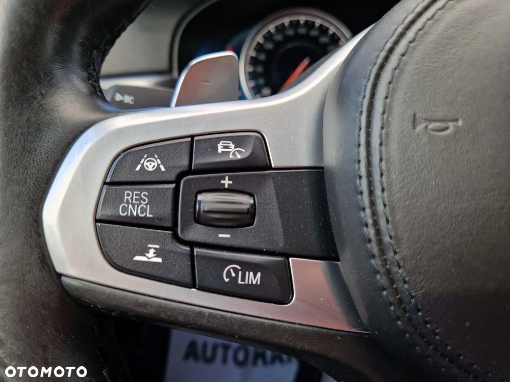 BMW Seria 5 530d Touring Sport Line - 30