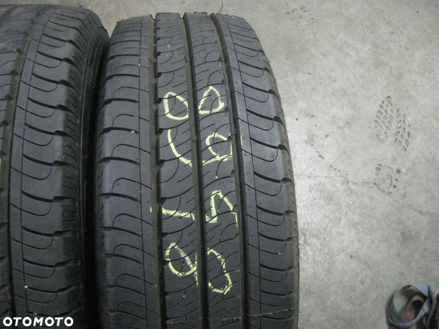 GOODYEAR EFFICIENT GRIP CARGO 215/65R16C 8,5mm 4 szt. - 4