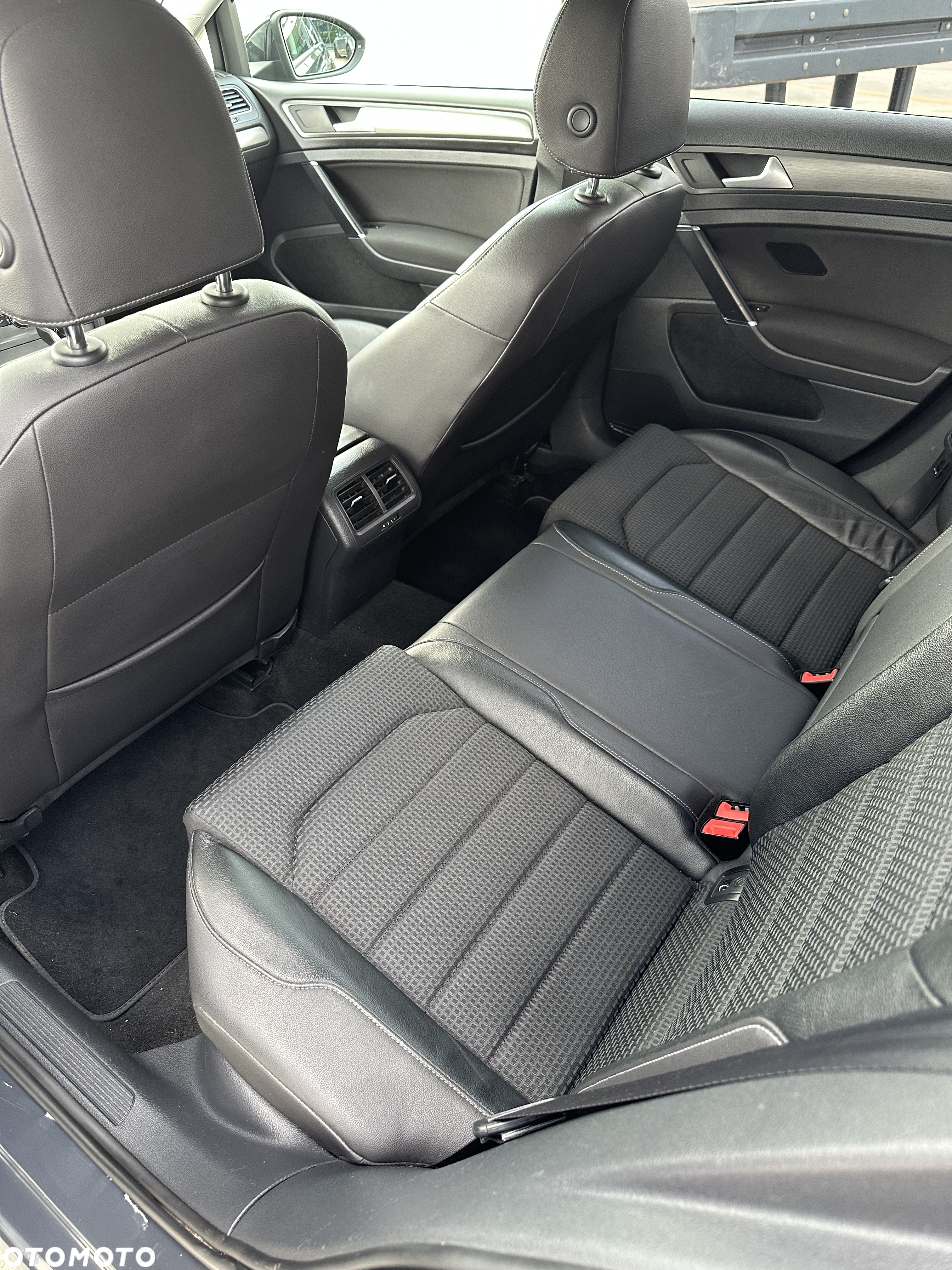 Volkswagen Golf VII 2.0 TDI BMT Highline DSG - 15