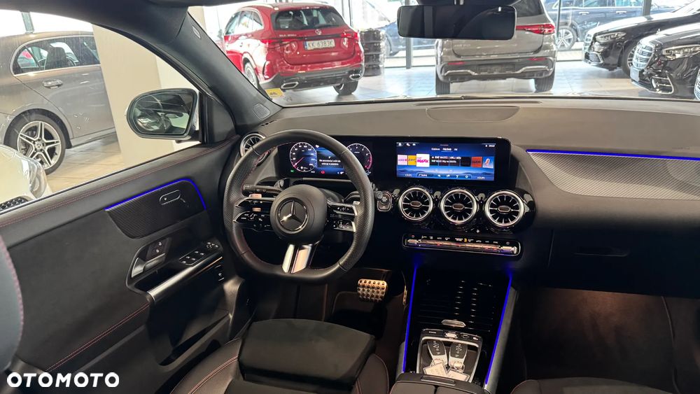 Mercedes-Benz GLA 200 AMG Line - 15