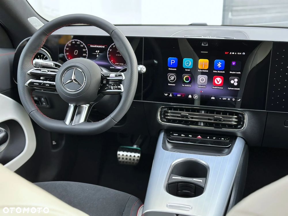 Mercedes-Benz CLA - 11