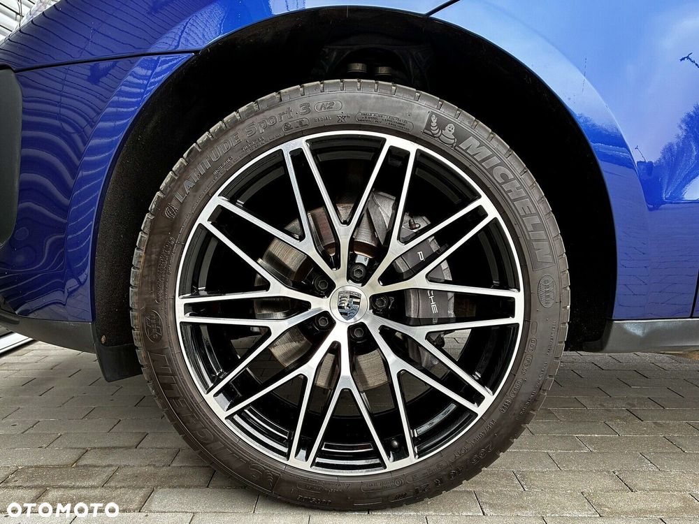 Porsche Macan - 32