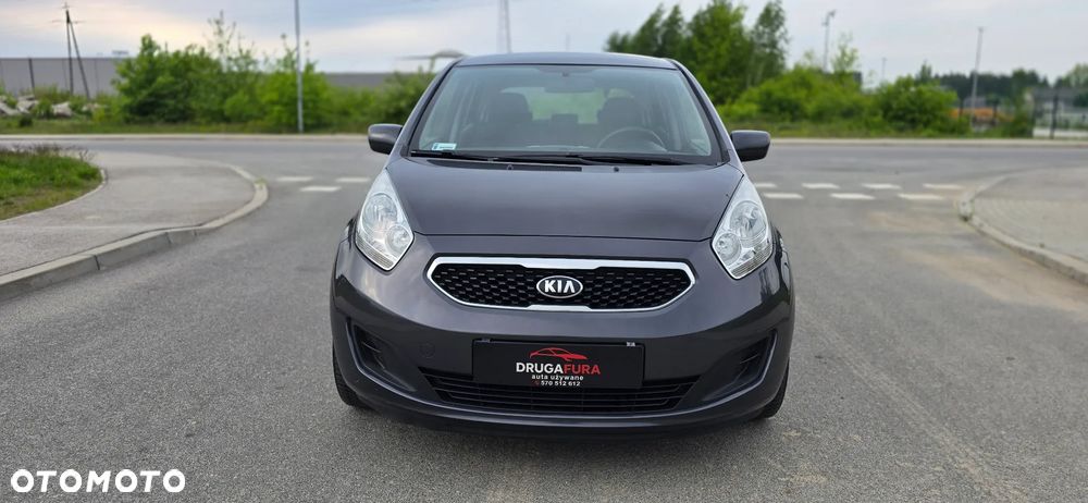 Kia Venga - 10