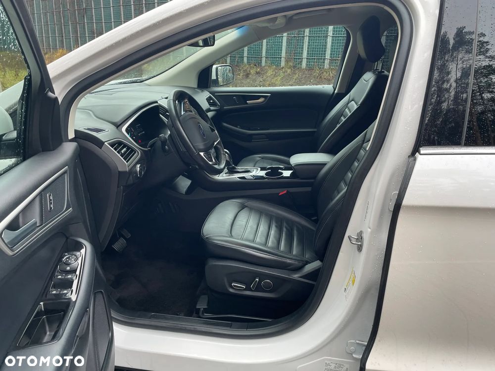 Ford Edge - 12