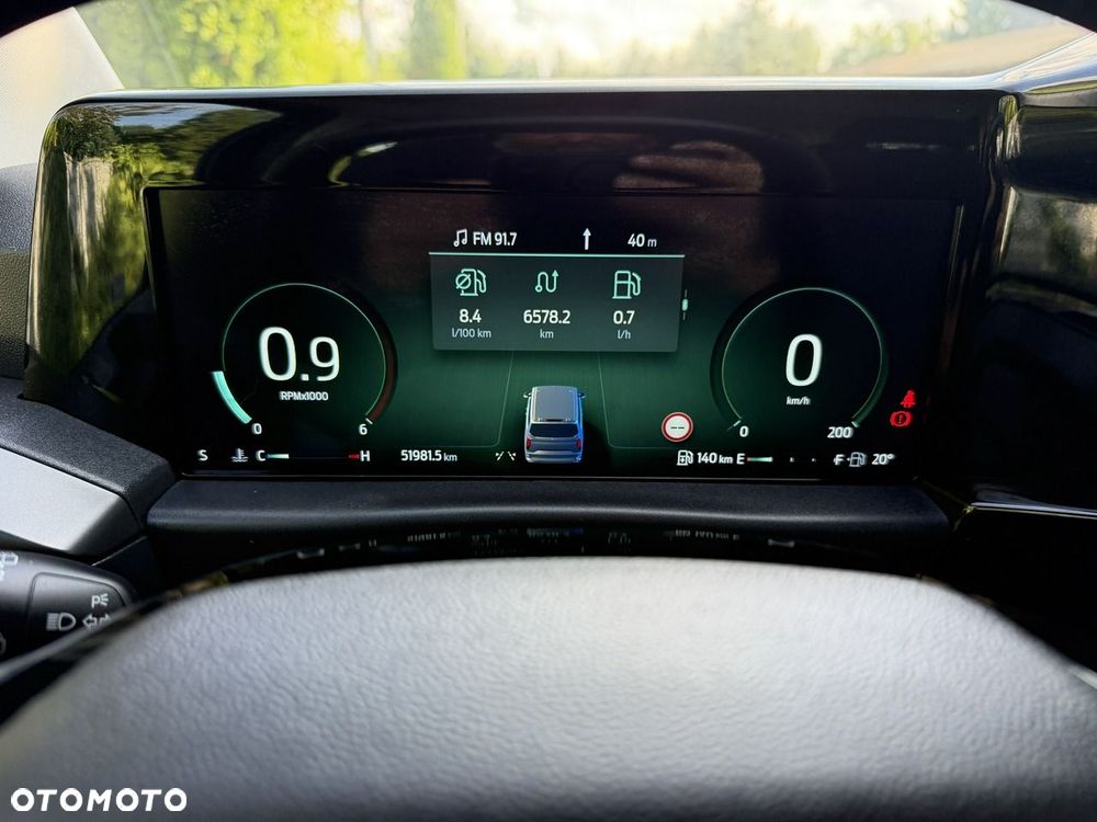 Ford Tourneo Custom - 18