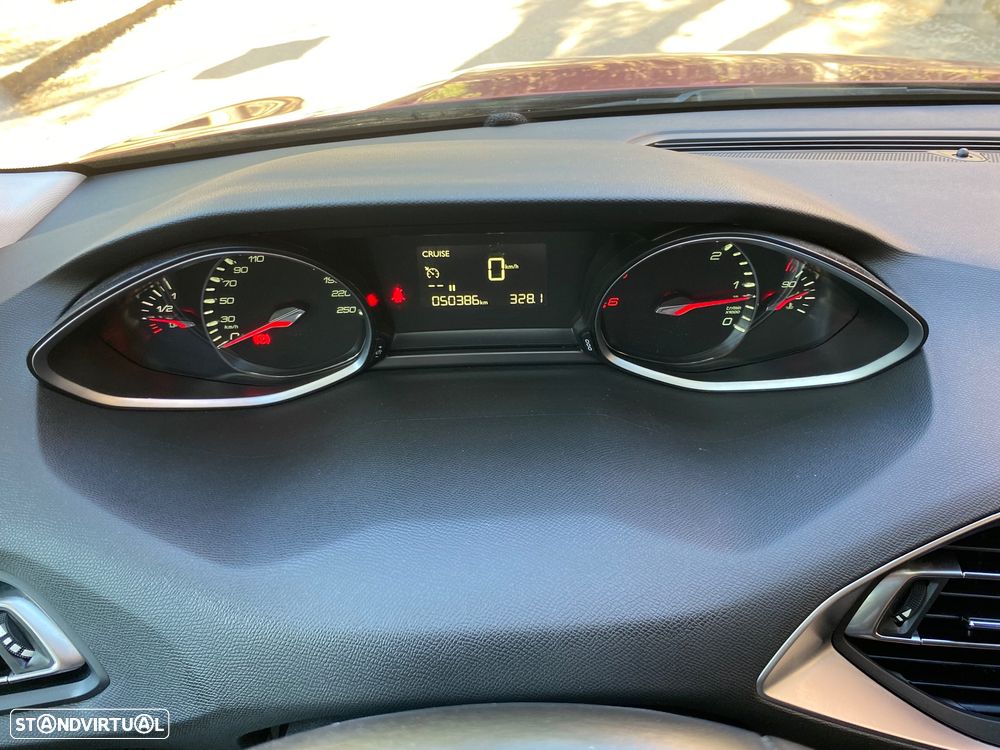 Peugeot 308 SW 1.5 BlueHDi Allure - 30