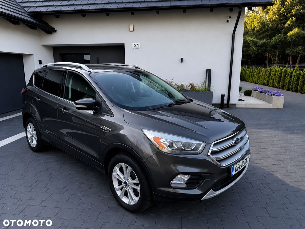 Ford Kuga 2.0 TDCi 2x4 Titanium - 5