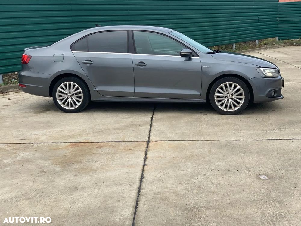 Volkswagen Jetta 1.4 Hybrid DSG Highline - 4