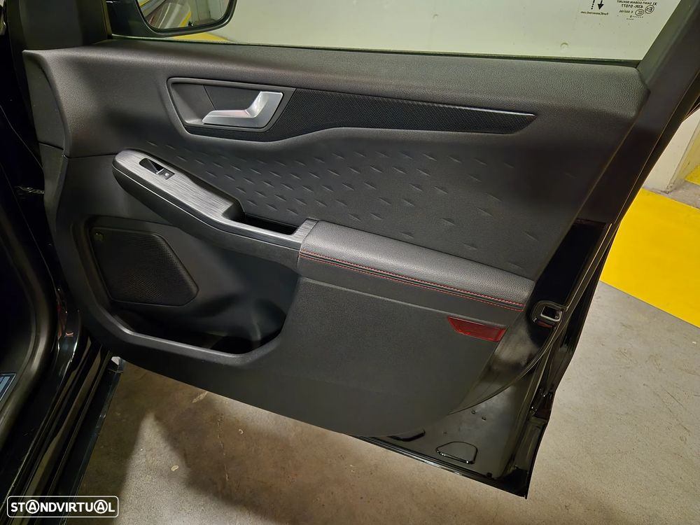 Ford Kuga 2.0 TDCi EcoBlue ST-Line - 33