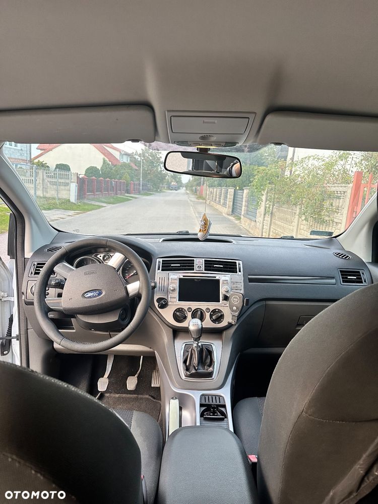 Ford Kuga - 6