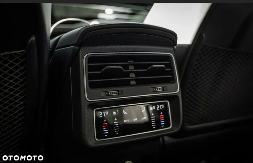 Audi RS Q8 TFSI mHEV Quattro Tiptronic - 11