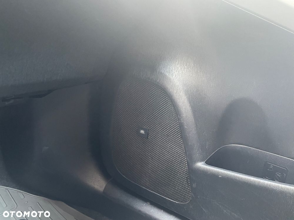 Toyota Prius 1.8 Hybrid Prestige - 23