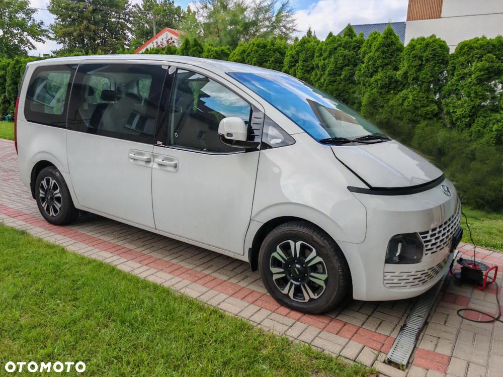 Hyundai Staria 2.2 CRDi Allrad Prime - 1