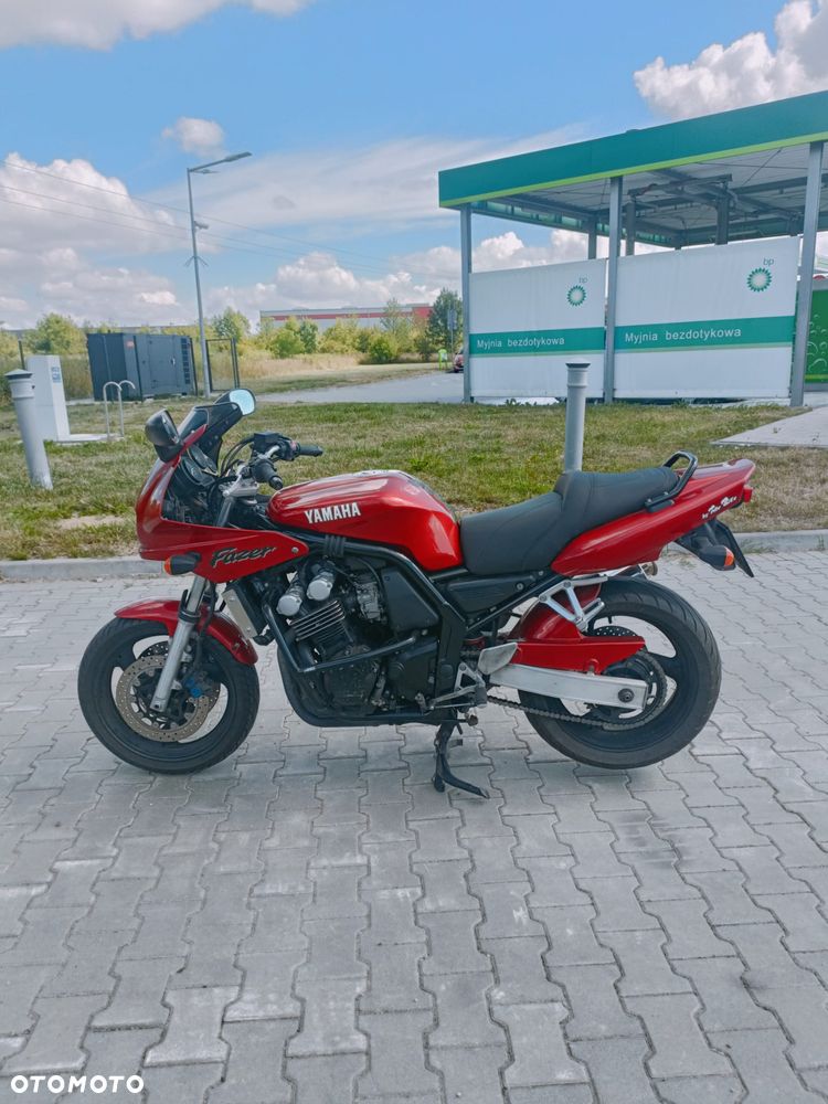 Yamaha FZS - 5