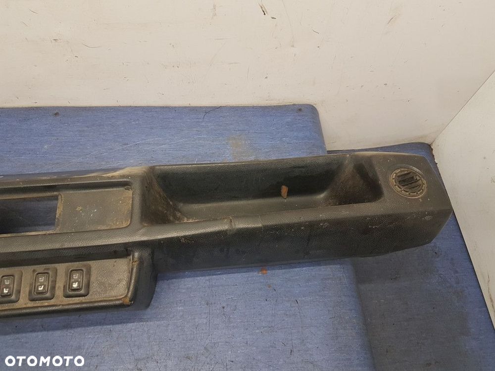 MERCEDES BENZ KACZKA 207 D DESKA ROZDZIELCZA - 4