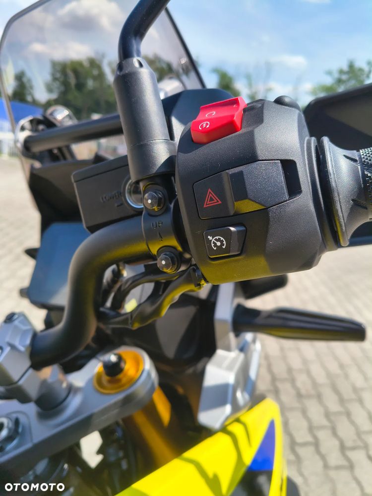 Suzuki V-STROM - 11