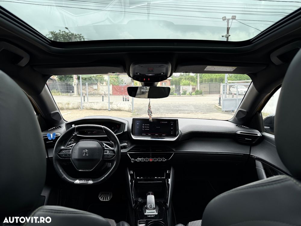 Peugeot 208 PureTech 130 EAT8 GT Pack - 12