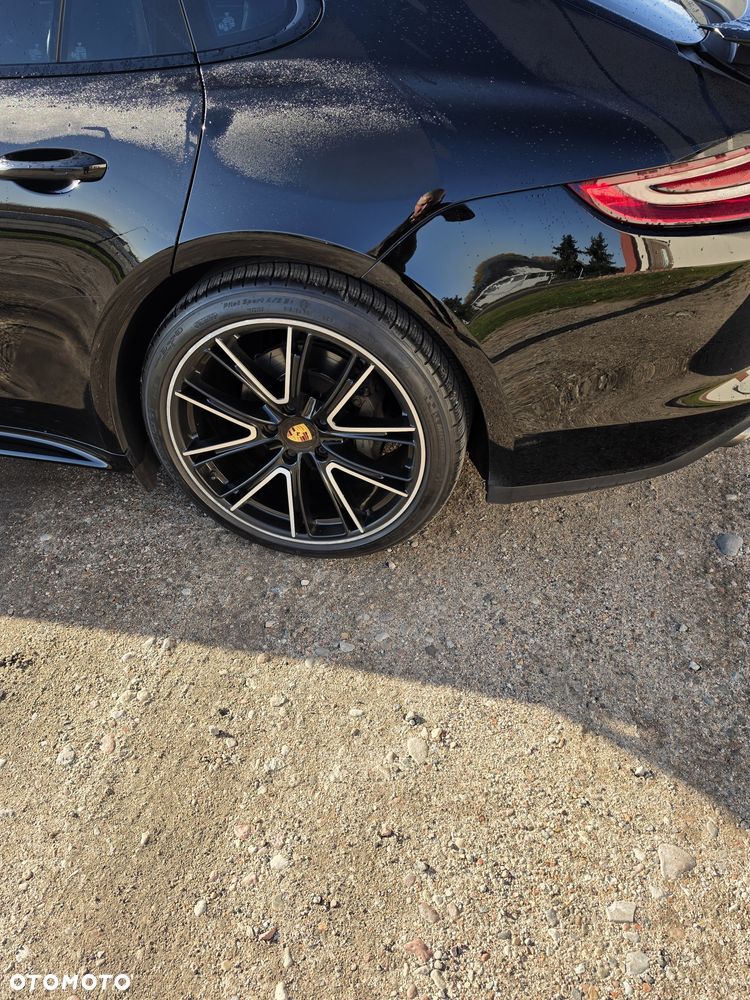 Porsche Panamera - 8