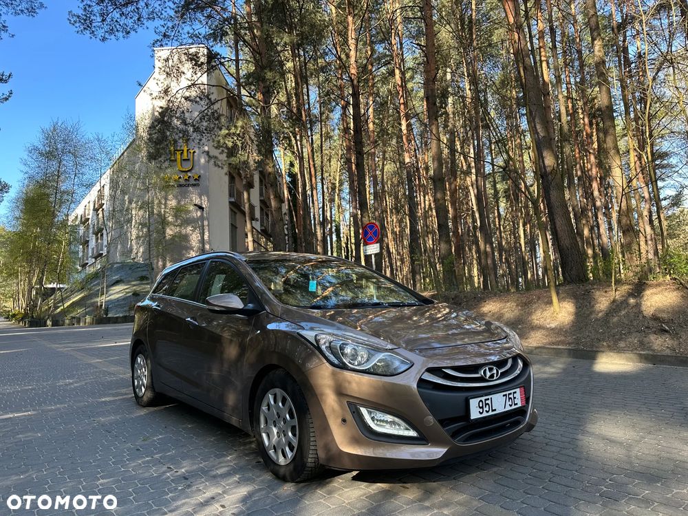 Hyundai i30 1.6 CRDi BlueDrive Go - 3