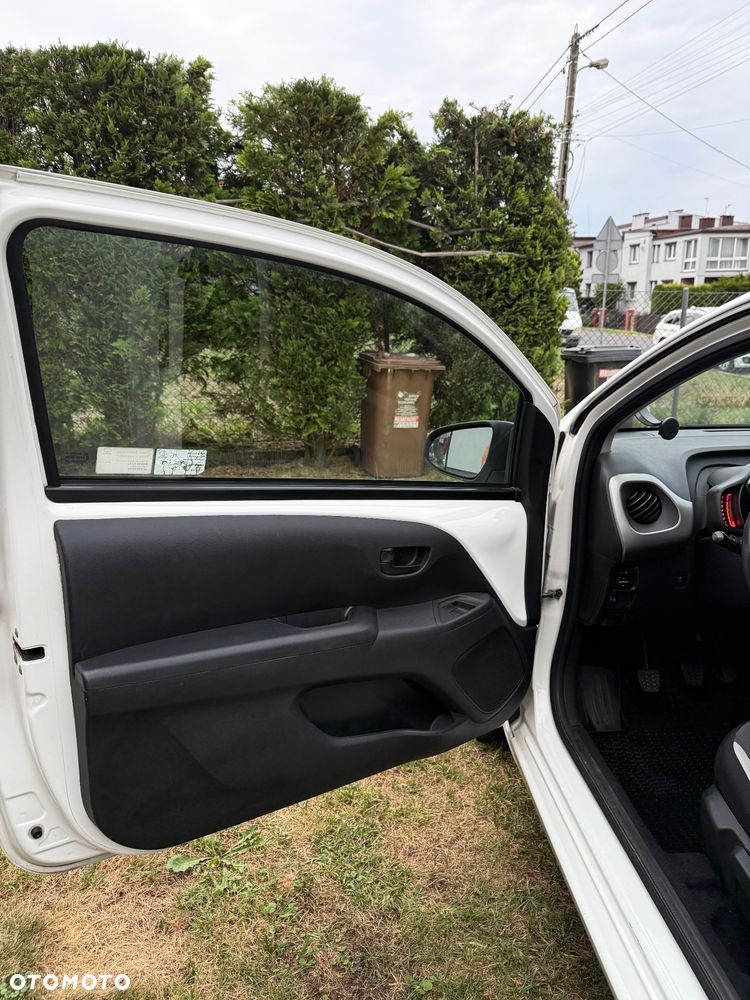 Toyota Aygo x-play - 6