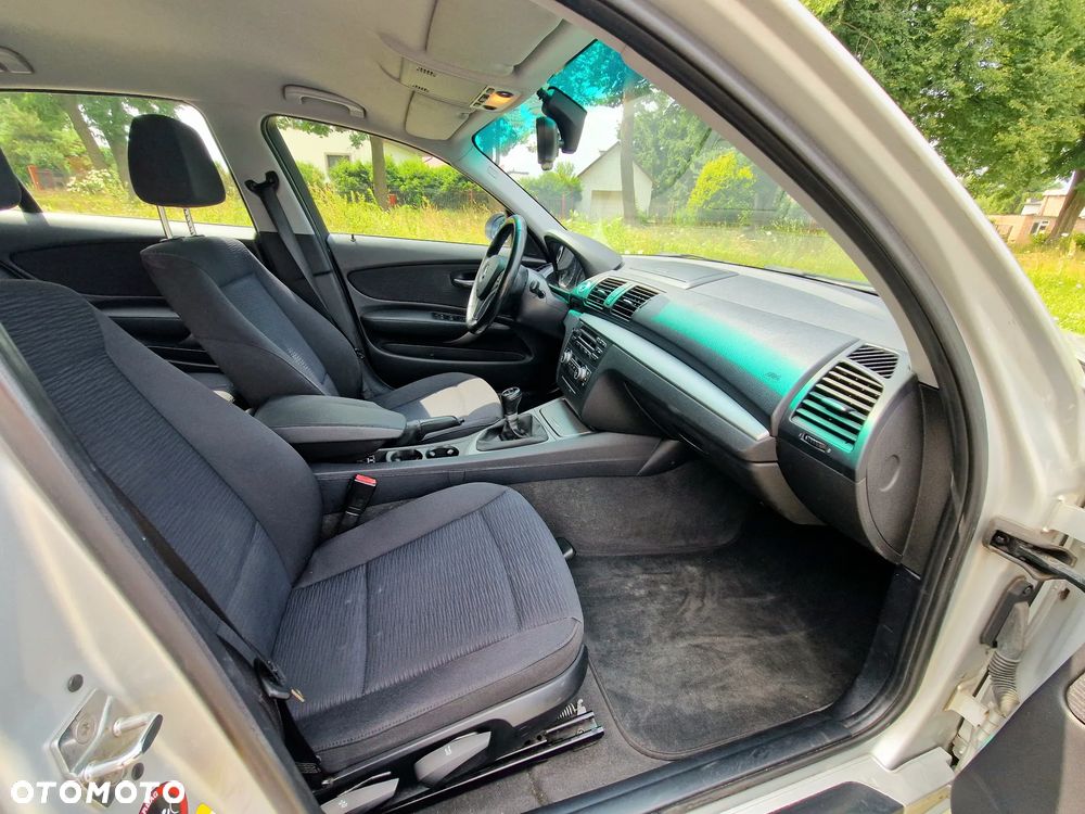 BMW Seria 1 118d - 13