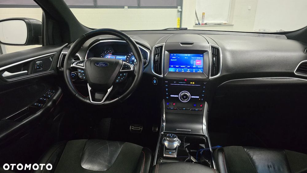 Ford Edge 2.0 EcoBlue Twin-Turbo 4WD ST-Line - 19