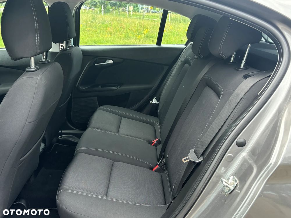 Fiat Tipo 1.4 16V More - 17