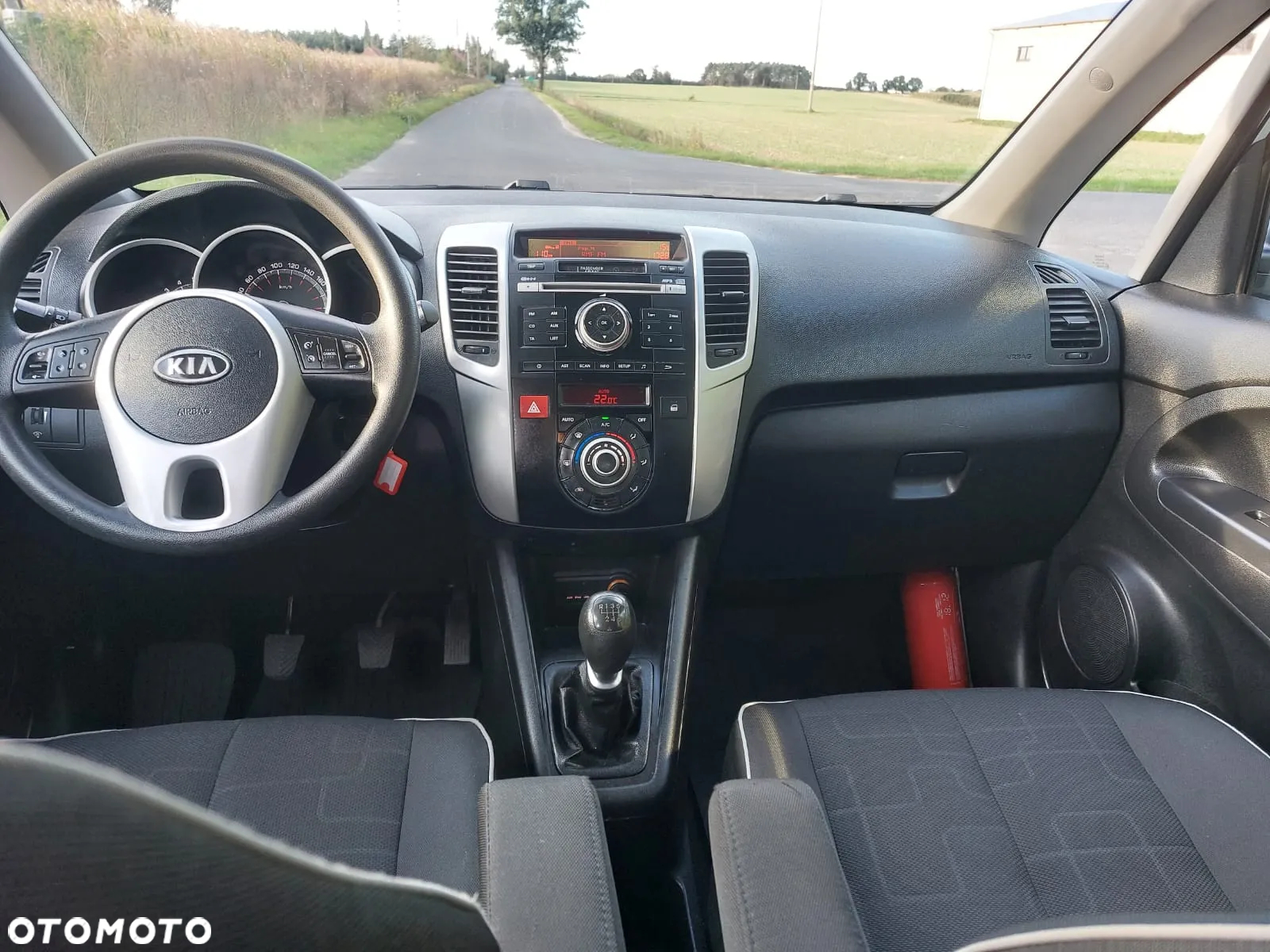 Kia Venga - 15