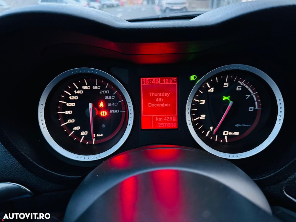 Alfa Romeo 159 1.8 TBI 16V Turismo - 7