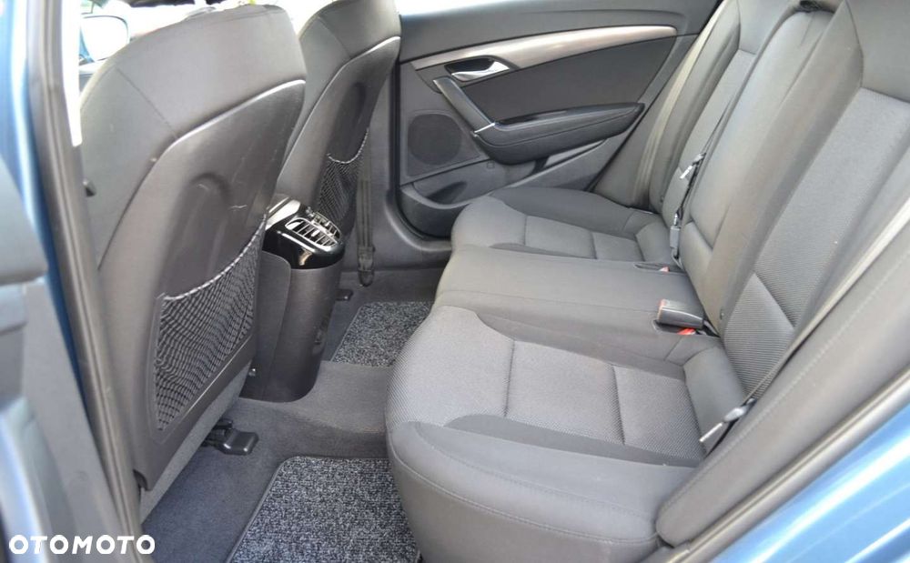 Hyundai i40 i40cw 1.6 Fifa World Cup Edition - 8