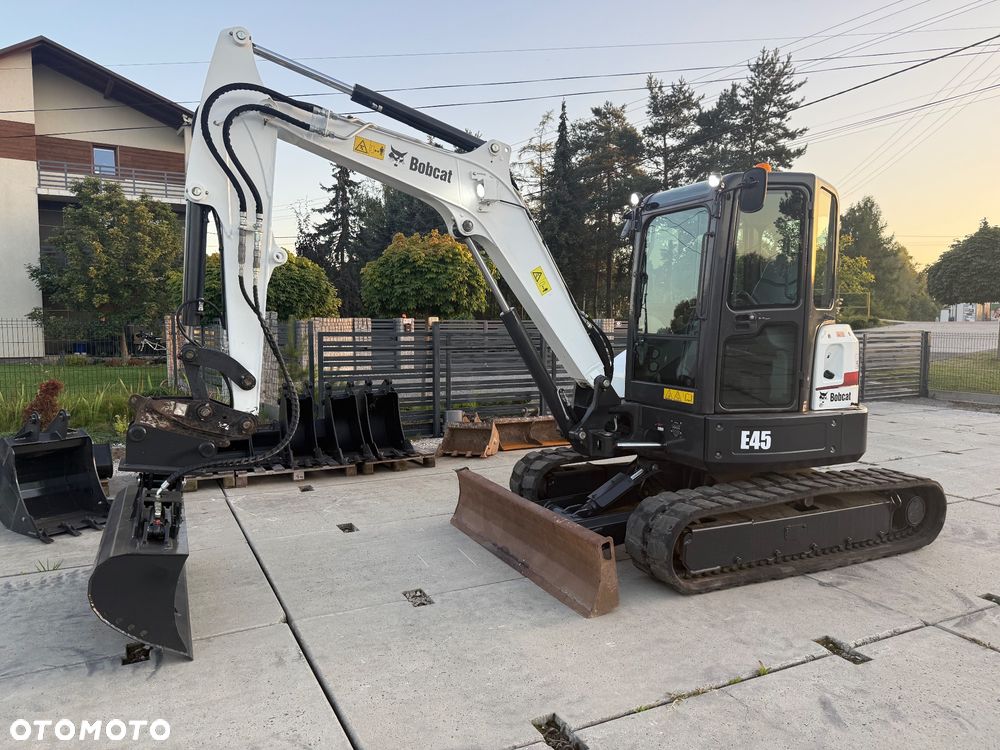 Bobcat E45