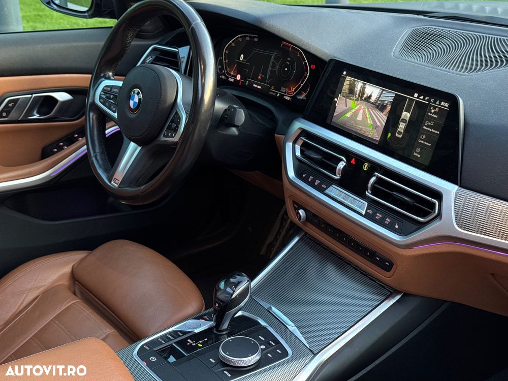 BMW Seria 3 330i AT - 29
